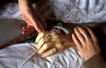 AS0020F2hands